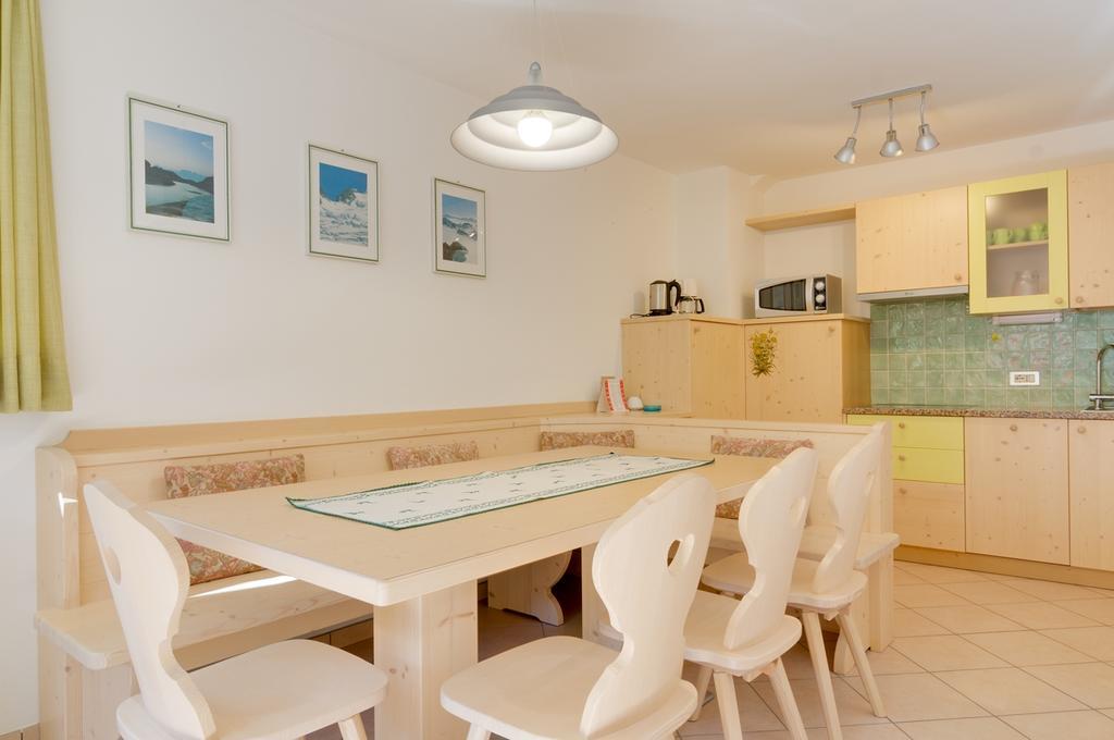 Appartamenti Cesa Maria Mountain Hospitality 卡纳泽伊 外观 照片